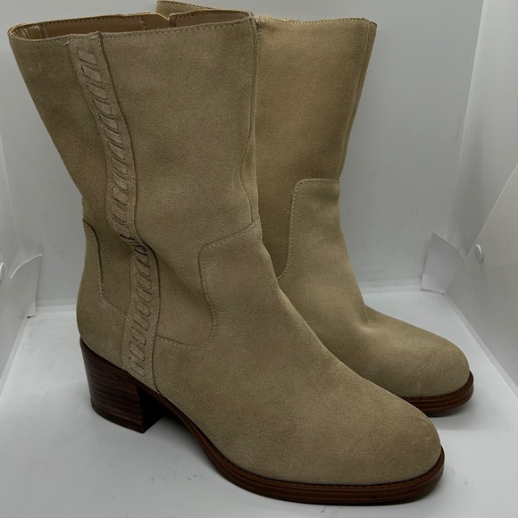 Vince Camuto Zelcinna Water-Repellent Suede Boots Size 9W